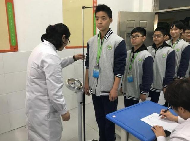 女生身高长到几岁就不长了呢,还能长高吗