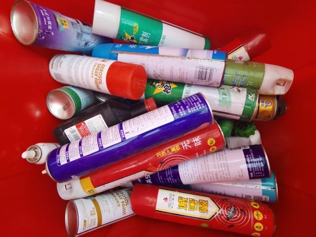 男人通病越爱你越不联系你,四五年了一直跟她前任有联系