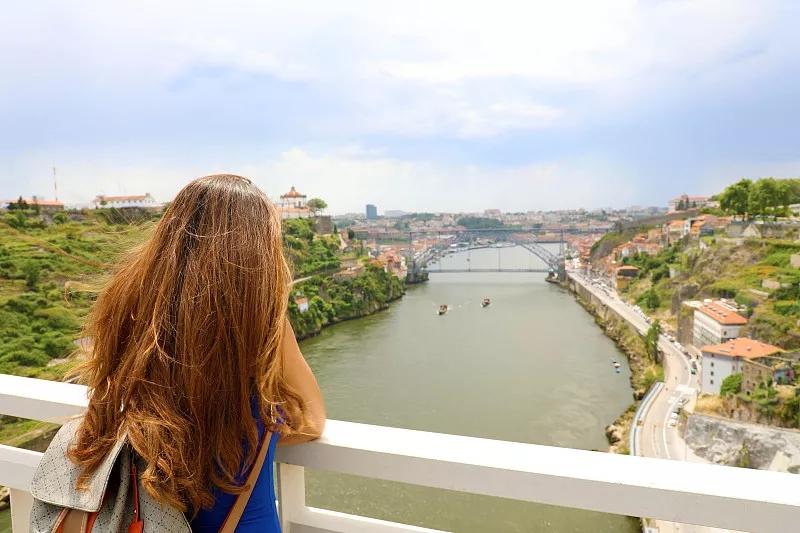 互相暗恋的8个征兆学生时代孩子的近视前会有哪些预兆