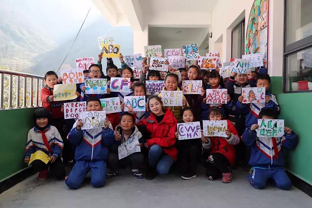 怎么让男生喜欢自己呢小学生平时非常喜欢画画做手工