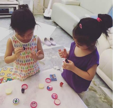 女生最喜欢的三个字,如果一个女生和你聊天一般就回三五个字