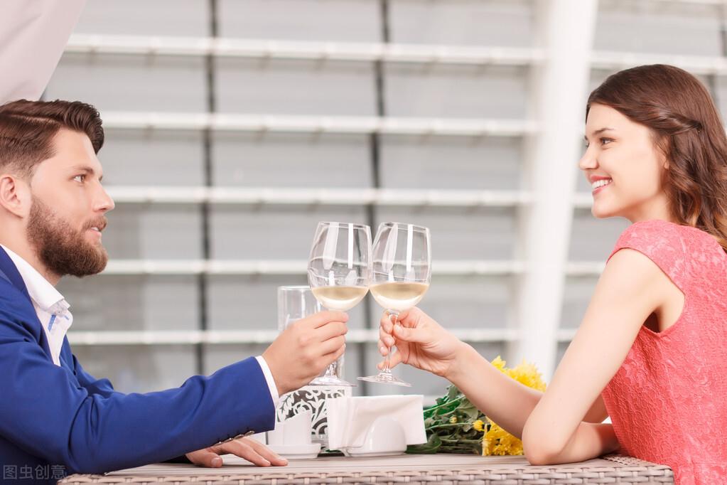 聊天技巧怎么找话题(什么话题最能勾起你的兴趣)