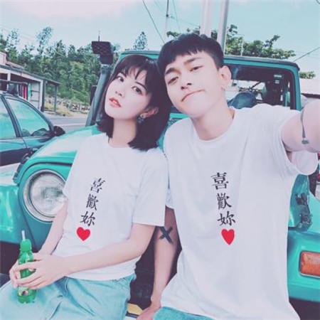 怎么才能让暗恋的男生喜欢我该怎么和她聊天