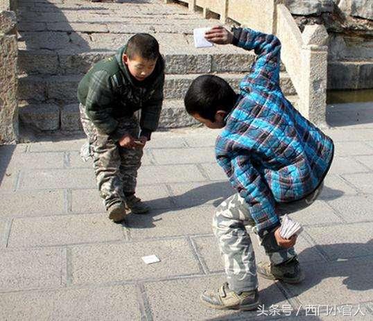 小学怎么让女生喜欢你,有些小学生每天都要零花钱