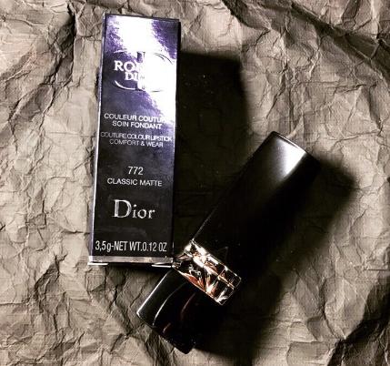 迪奥官网官方网口红从微博上的迪奥官网买的口红是正品吗