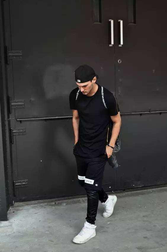 男生最喜欢被叫的什么,为什么有些男生喜欢身材丰满的女生