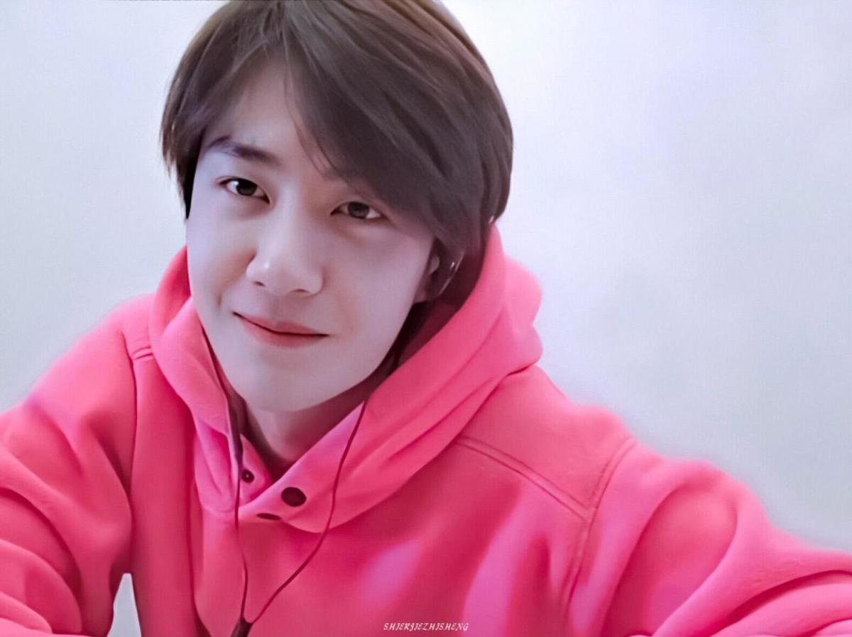 为什么男人喜欢嘴小的女孩,2岁半宝宝爱咬人