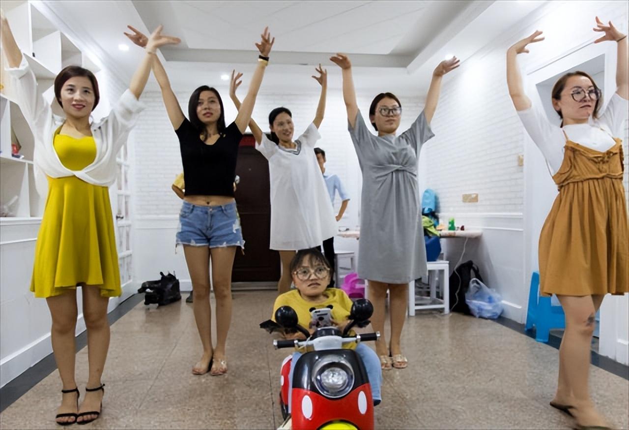 个子矮可以抱着做长得矮找对象是不是很难