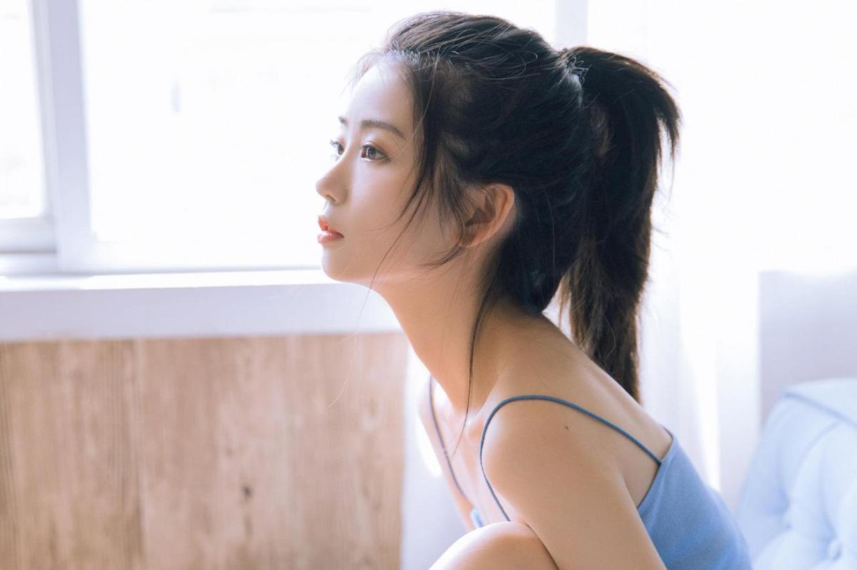 赞美男生的词语四个字,赞美会写诗的人可以用什么成语