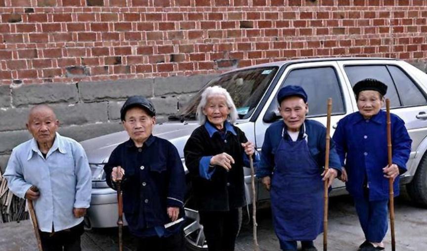 怎样判断身高停止生长呢,大家高中身高是多少呢