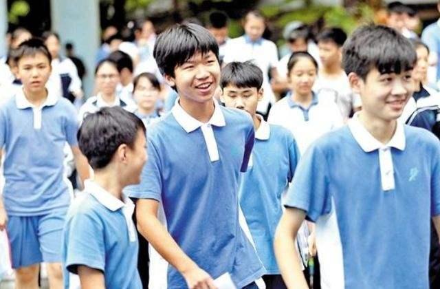 女生初二标准身高,06年女生正常身高