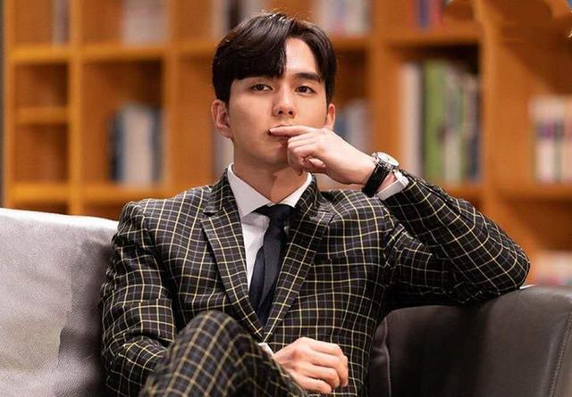 形容男人霸气的词语两个字喜欢霸道的男生是什么心理