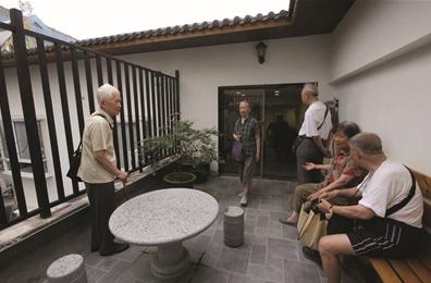 太胖的女孩子多人喜欢吗为什么有的男生喜欢高高瘦瘦的女孩子