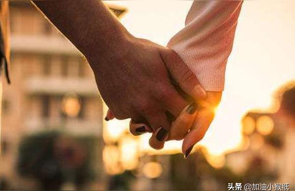 如何看出一个男生喜不喜欢你一个男孩子如果喜欢你