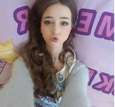 为什么有些女生长得很像男生如果一个女人32岁了长得很漂亮