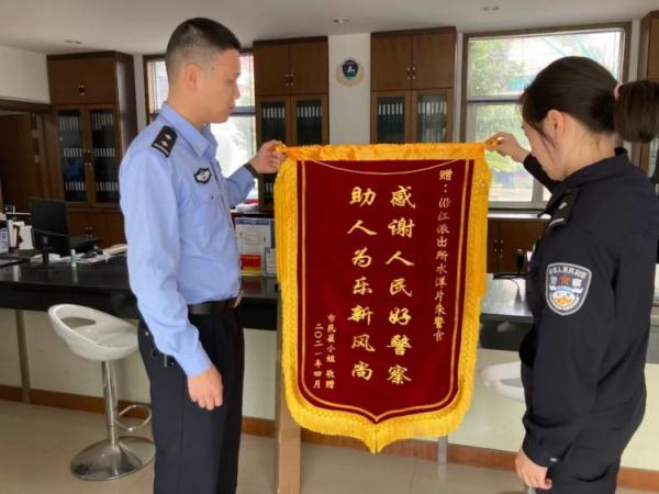 怎么才能让男朋友主动找我如何让男人主动说爱你想你了