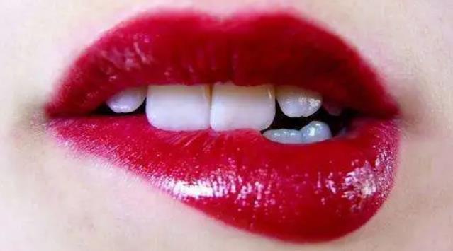 超准暗恋测试女人欲擒故纵表现在哪些方面