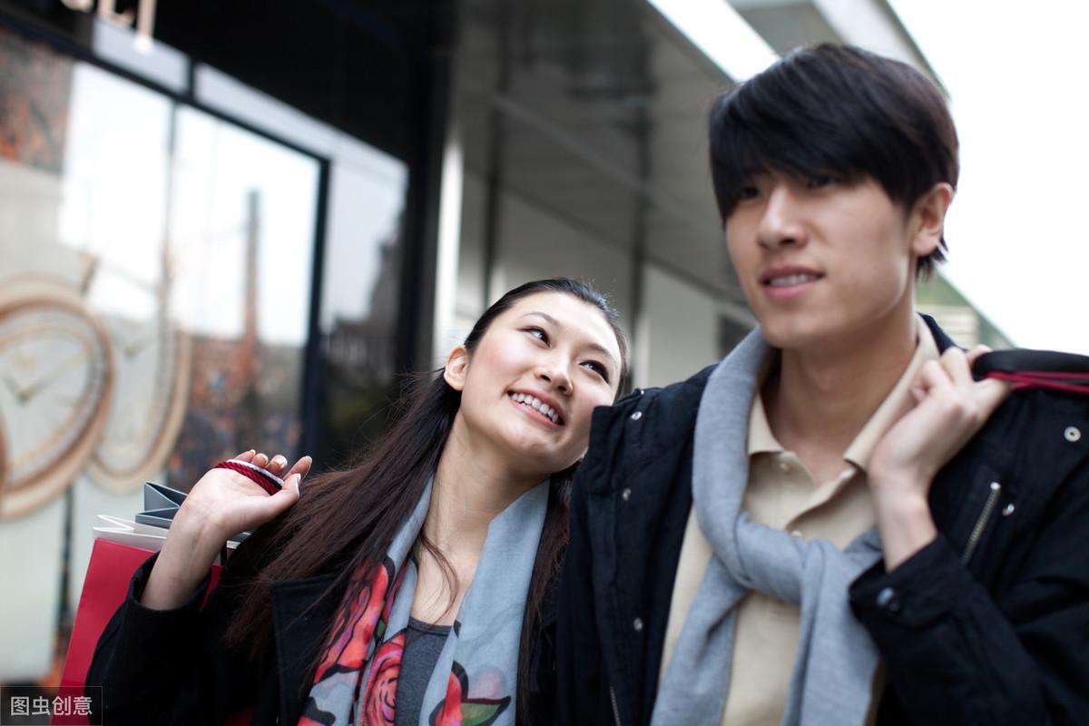 怎么看一个男生是否喜欢你,可他还是对她好请问这是什么心理