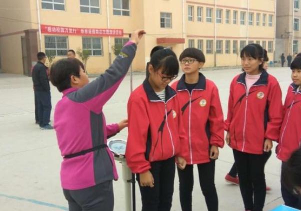 初中生怎么长高中小学生能穿增高鞋吗