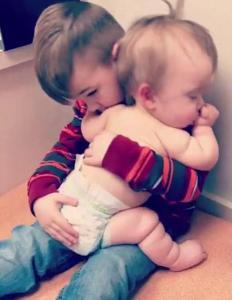 为什么男孩子喜欢呢,女生喜欢一个男生是因为什么