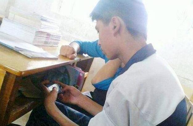 怎样让男生喜欢你初中(感觉女生成绩比男生更好)