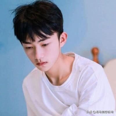 男生好听的网名3个字(姓白的男孩子三个字起什么名字好听)