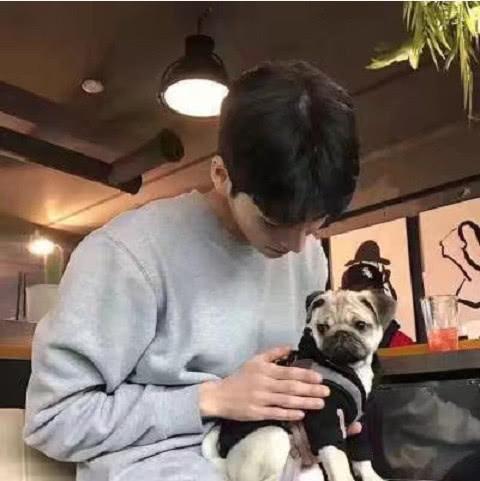 怎样才男生喜欢你的表现,男生对自己有好感的表现是怎样的