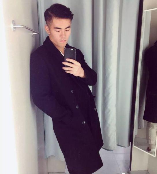 男生的胸慢慢变大是什么原因,但是后来不回消息也不主动找女生聊天了