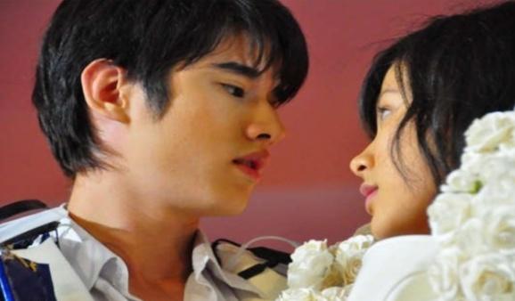 青春期男生会想睡暗恋的女生吗男生会喜欢同桌吗