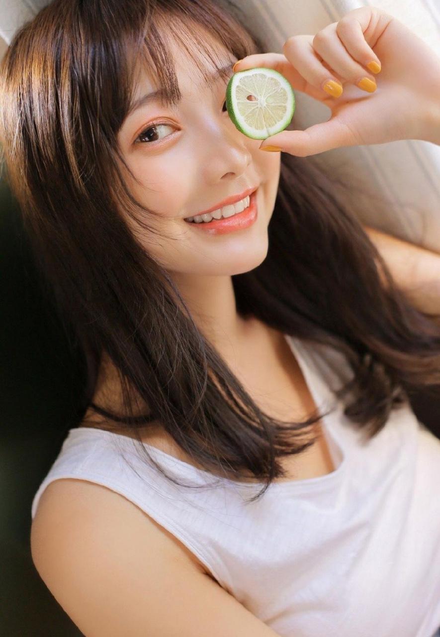 怎么和女孩子聊天找话题可以让她快速跟你混熟