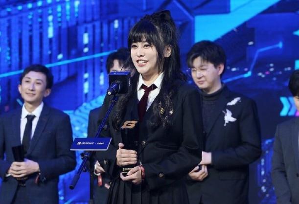 输入名字自动生成cp名手机上有哪些相见恨晚的有趣的软件