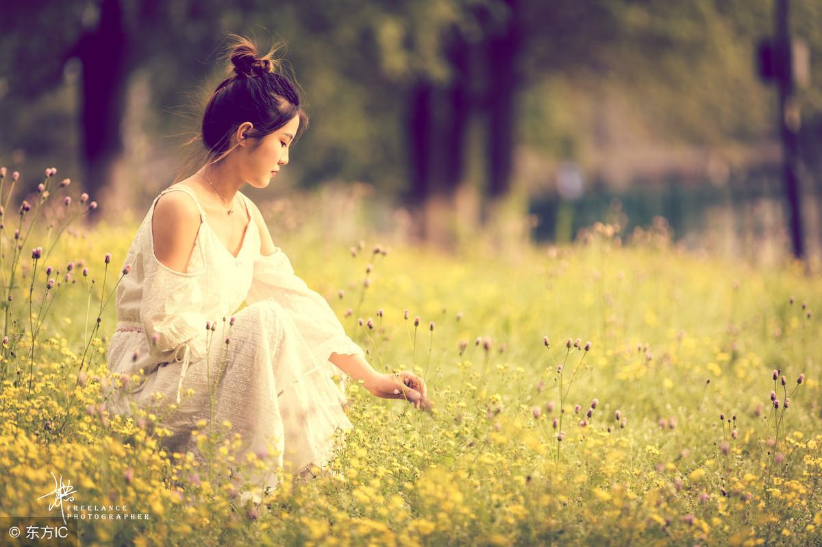 让女生瞬间感动的礼物除了送花还送点什么礼物比较好