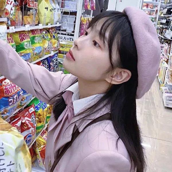 怎样才能让男生喜欢你初中中学生可以谈恋爱吗