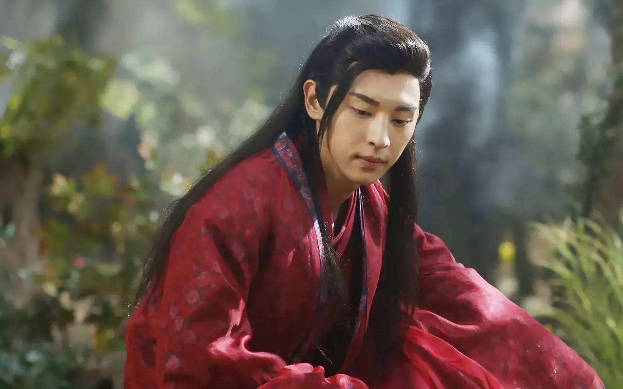 男孩子喜欢男孩子什么原因男人用什么方法能快速追到女人