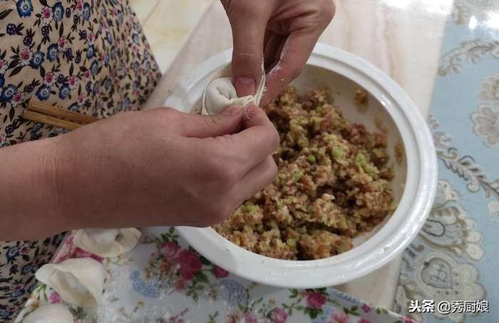 如何对付两边都放不下的男人,当妻子的两个弟弟为了争家产