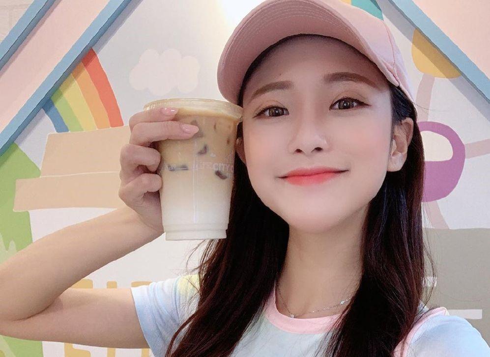 追女朋友聊天话题大全,60-70岁的老头们到一起