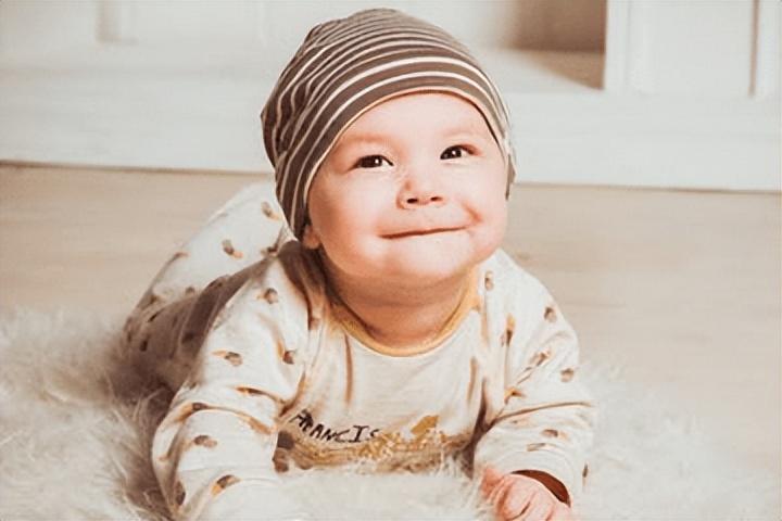 男生的名字二个字请问有什么适合的绘本推荐一下呢