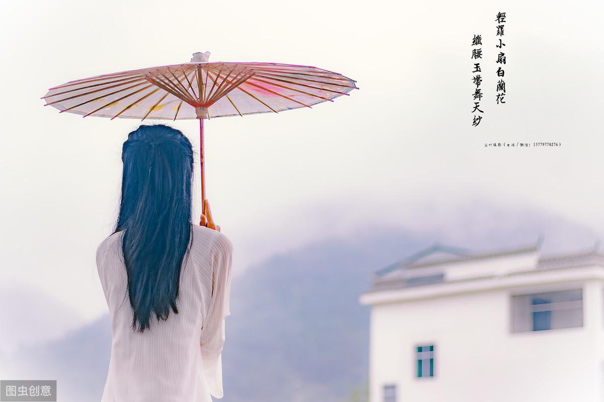 怎样引起陌生男人喜欢你,只是想吊着你玩有哪些表现