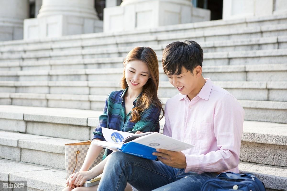 听女朋友的话的句子怎样和喜欢的女生聊天