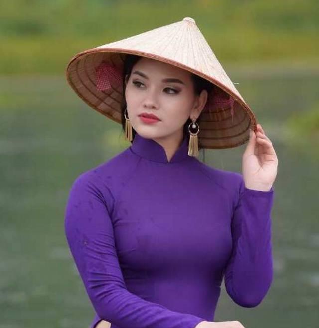 四个字形容喜欢的男生,男生说很欣赏一个女生是什么心理