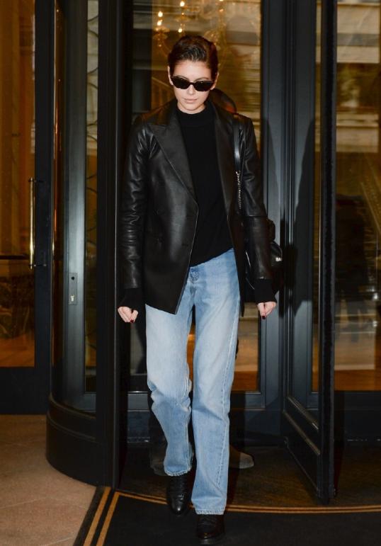 女孩身高怎么算,情侣间身高年龄相差多少最好