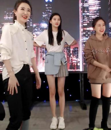 在家怎样测身高怎么测量自己的身高