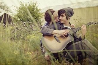 女生偷偷喜欢你的表现哪些细节能看出你心仪的女孩喜欢你