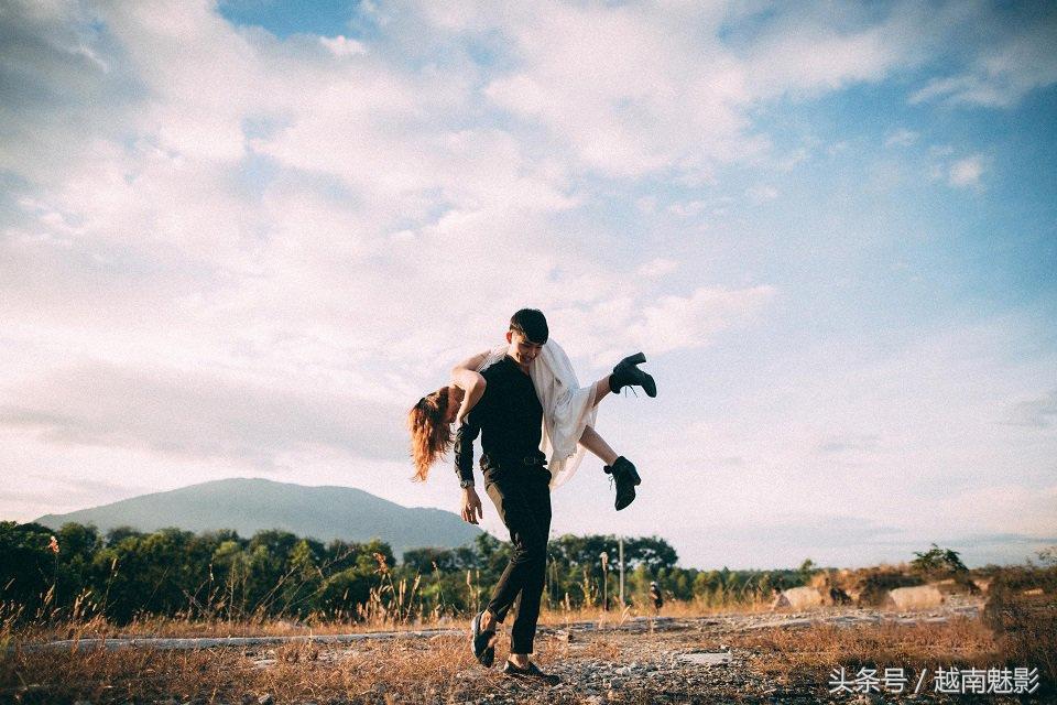 男生比女生高一个头女生是喜欢一米八身高180斤