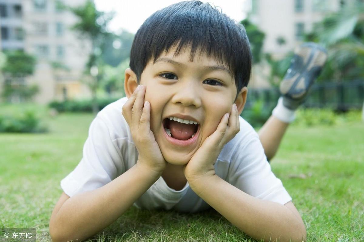 我最爱的男孩 英文,我是你喜欢的男孩的英文如何说