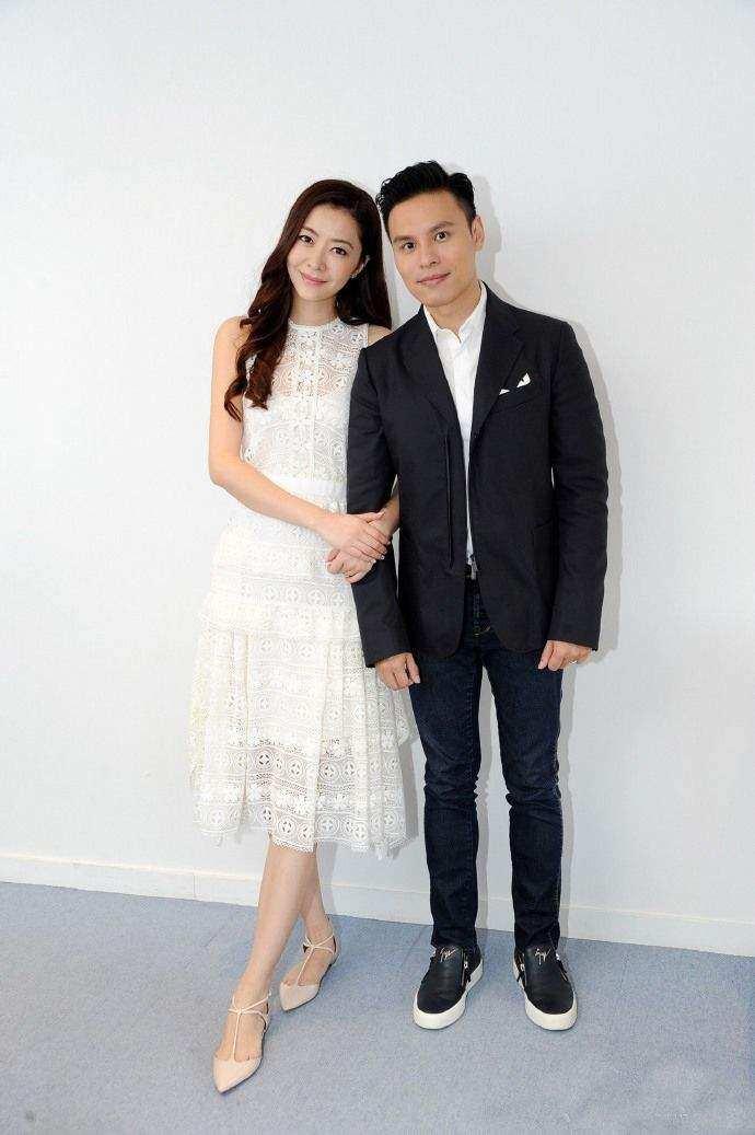 把女友当女儿宠的男人老公总是跟孩子撒娇