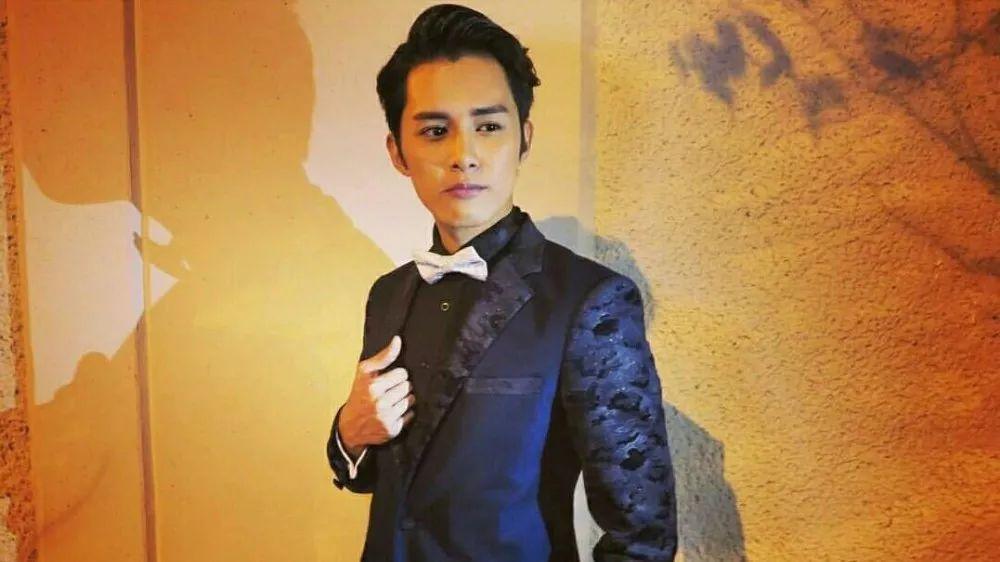 男生喜欢我怎么让他表白有什么办法可以逼喜欢的他对我表白