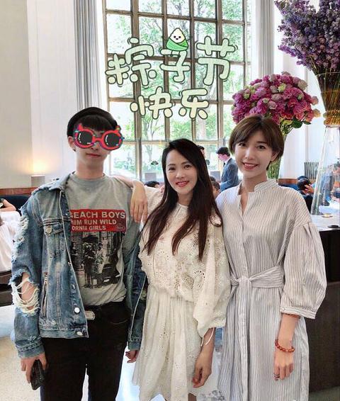 儿子好像喜欢男生怎么办呀打完以后又很心疼怎么办