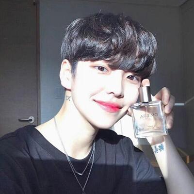 最受女生喜欢的男生头像男生为什么喜欢用女生头像