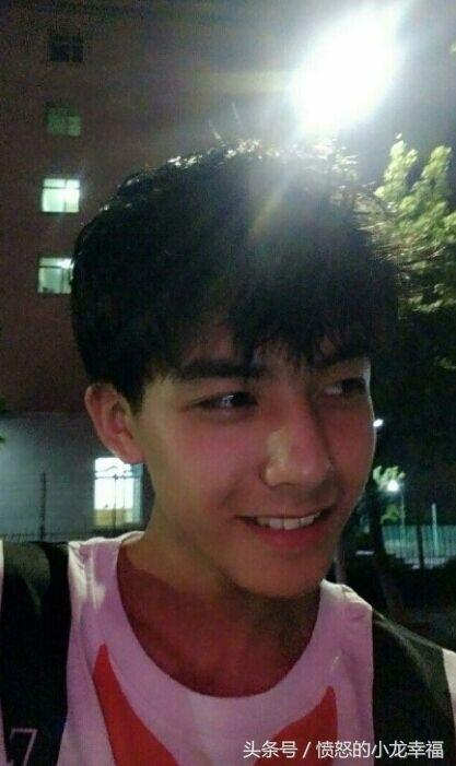 如何知道男生是否喜欢自己 知乎不知道他是不是喜欢我